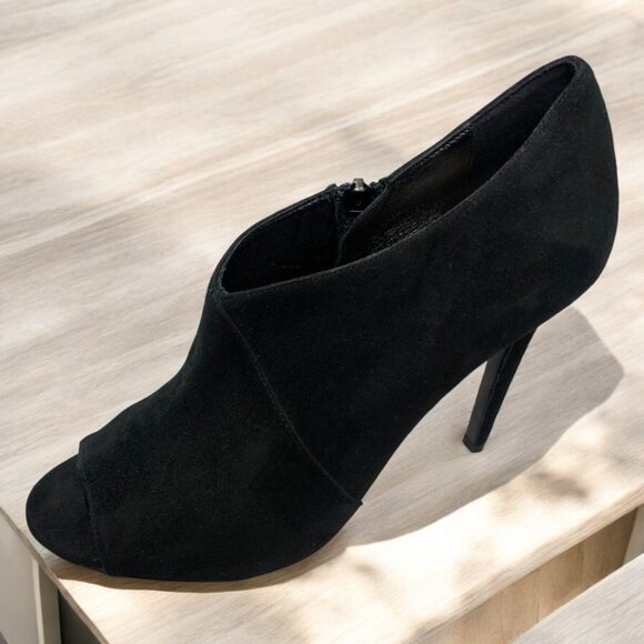 DIANE von FURSTENBERG Uzza Black Suede Peep Toe Stiletto Booties - Picture 2 of 11